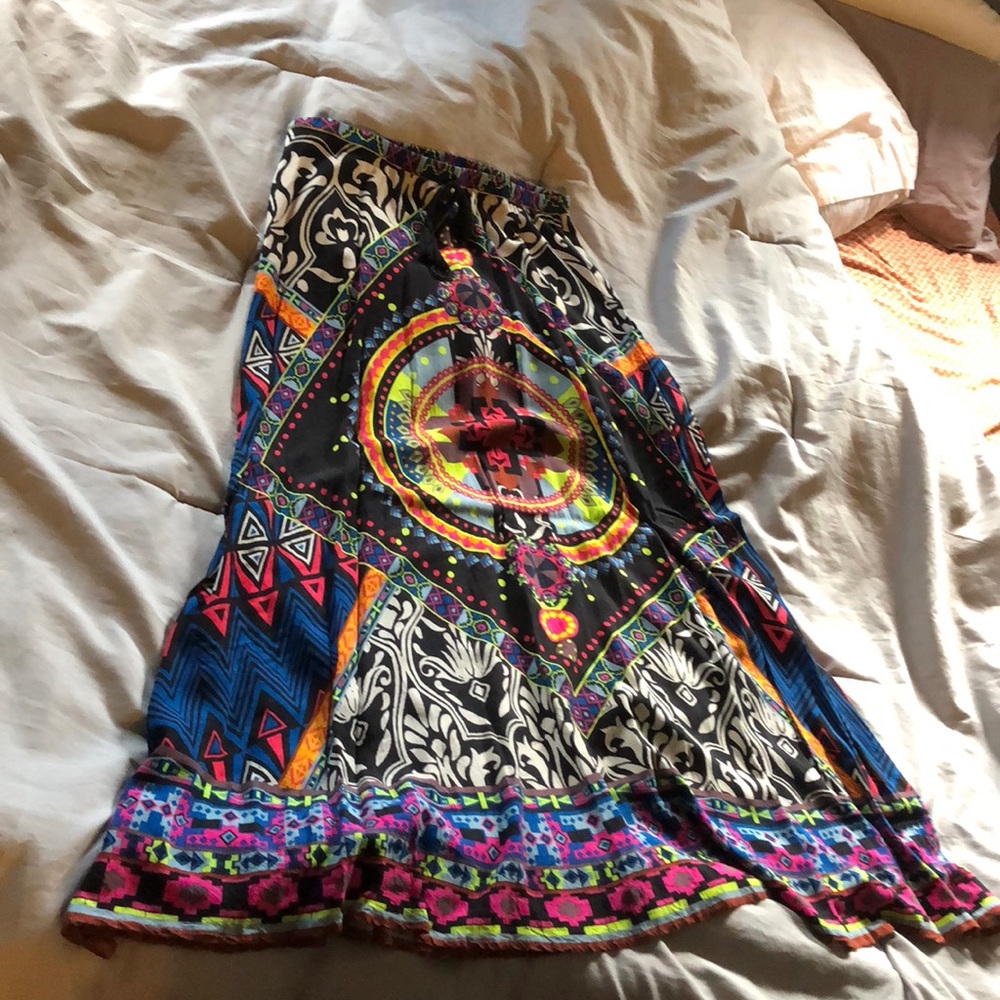 Patterned long maxi skirt
